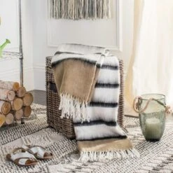 Heidi Throw Blanket - Brown/White - 50" X 70" - Safavieh