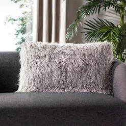 Shag Modish Metallic Pillow - Safavieh